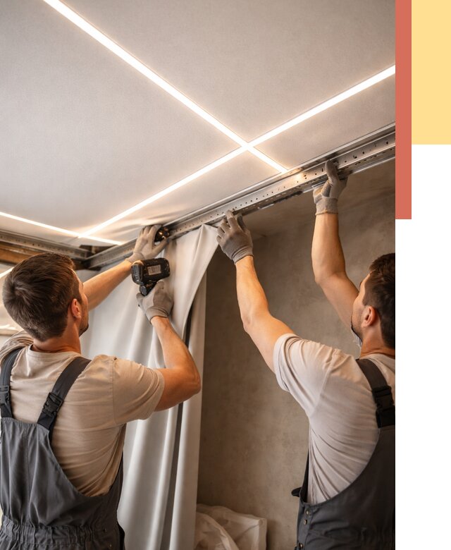 Монтаж натяжного потолка со световыми линиями в Алапаевске от 1285 руб. | ОТДЕЛОЧНИК-Лпв